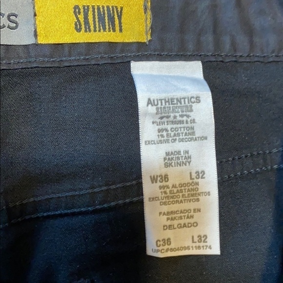Levi’s Signature Authentic Skinny Black Je… - Picture 6 of 7
